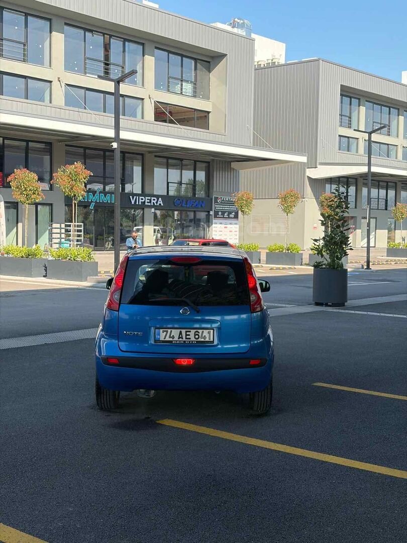 Sahibinden Nissan Note 1.6 Tekna 2006 Model Kocaeli 225.000 km Mavi 5