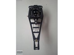 Opel Astra H kapı kolu braketi