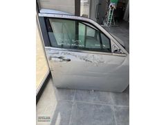 Chersler 300 c sağ ön kapı
