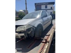 Renault megan 2 sol ön kapı