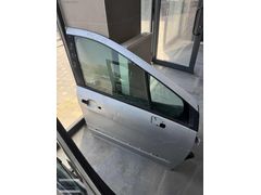 Peugeot 308 sağ ön kapı