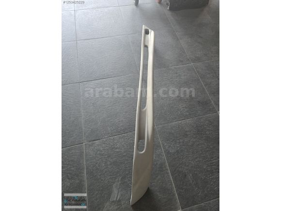 Ford Transit Connect alt tampon karlığı