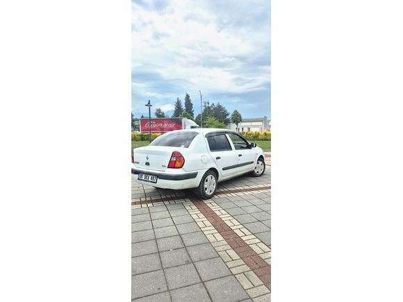  Renault Clio 1.5 dCi Expression 2004 Model