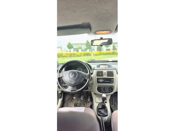  Renault Clio 1.5 dCi Expression 2004 Model