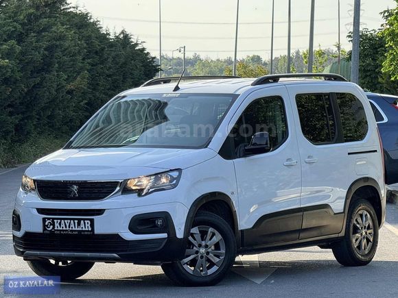2023 MODEL PEUGEOT RİFTER 1.5 BLUEHDİ ALLURE OTOMATİK 41 BİNDE..