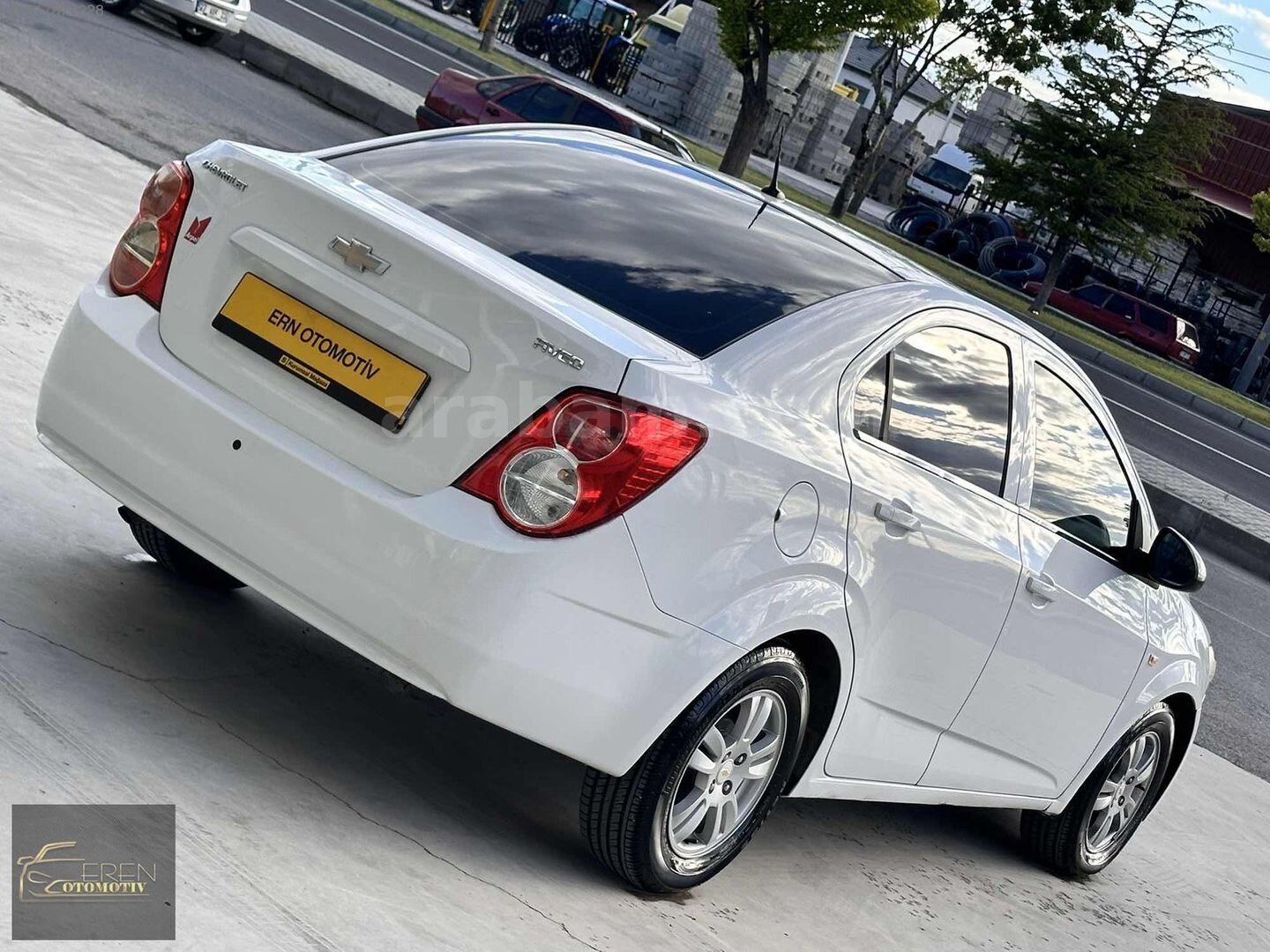 Galeriden Chevrolet Aveo 1.4 LT 2012 Model Niğde 169.000 km Beyaz 5