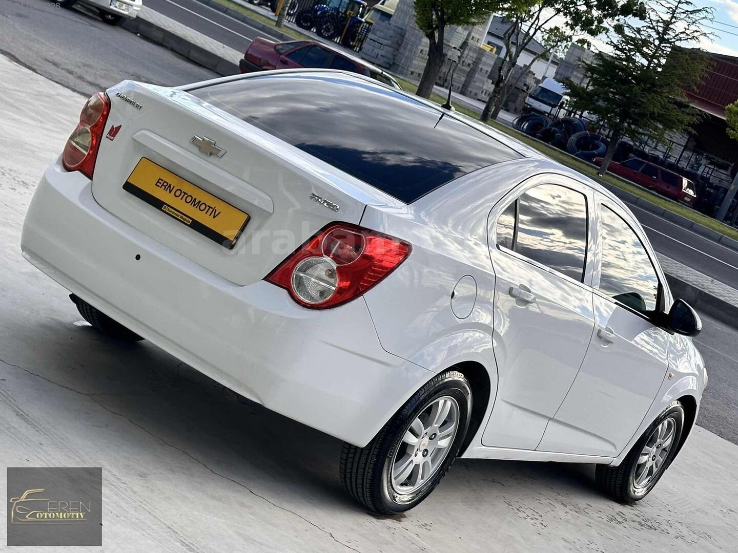 Galeriden Chevrolet Aveo 1.4 LT 2012 Model Niğde 169.000 km Beyaz 4