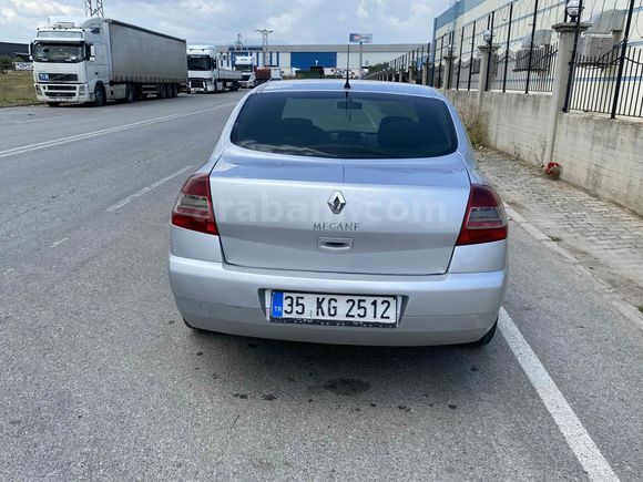 HATASIZ BOYASIZ TEMİZ MEGANE  