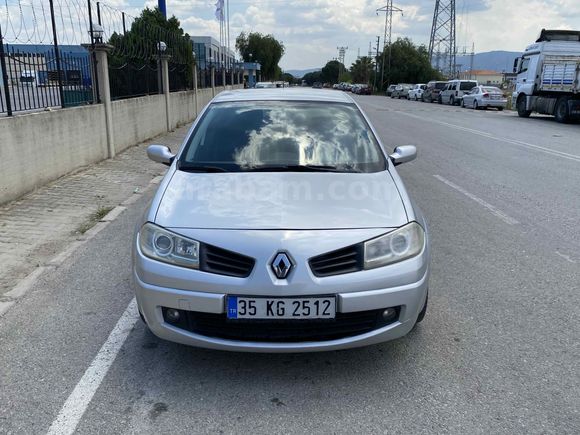 HATASIZ BOYASIZ TEMİZ MEGANE  