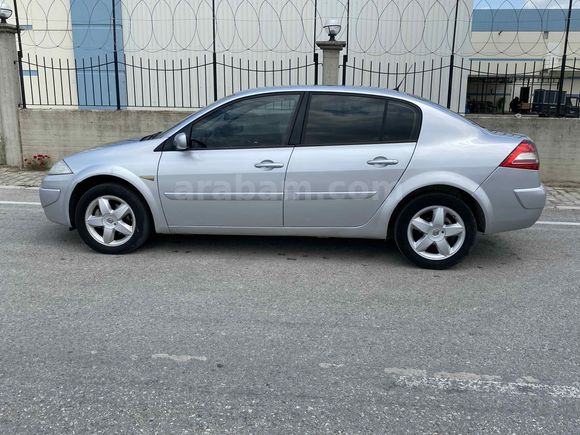 HATASIZ BOYASIZ TEMİZ MEGANE  