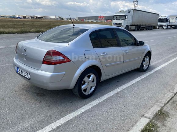 HATASIZ BOYASIZ TEMİZ MEGANE  