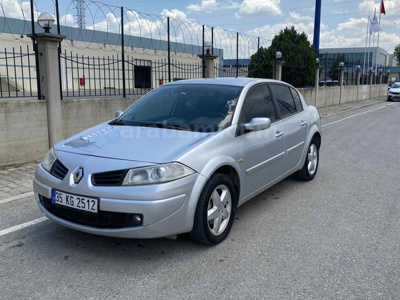 HATASIZ BOYASIZ TEMİZ MEGANE  
