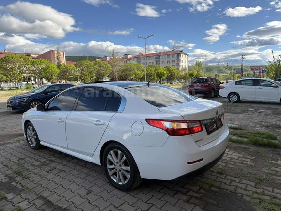 ATA-AY AUTODAN 2011 MODEL SUNROOF,LU TEMİZ LATİTUDE