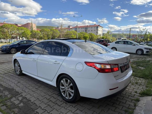 ATA-AY AUTODAN 2011 MODEL SUNROOF,LU TEMİZ LATİTUDE