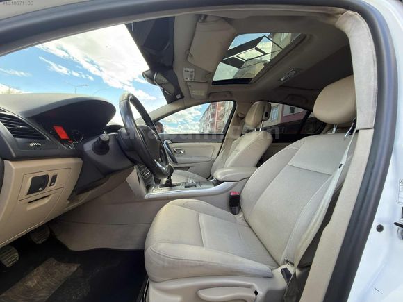 ATA-AY AUTODAN 2011 MODEL SUNROOF,LU TEMİZ LATİTUDE