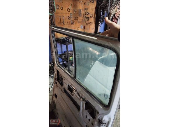 MİTSUBİSHİ L300 SÜRGÜLÜ KAPI SAĞ SOL