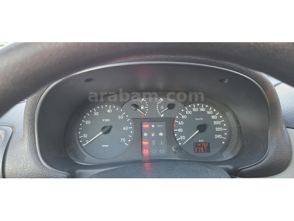 Sahibinden Renault Clio 1.4 Expression 2003 Model