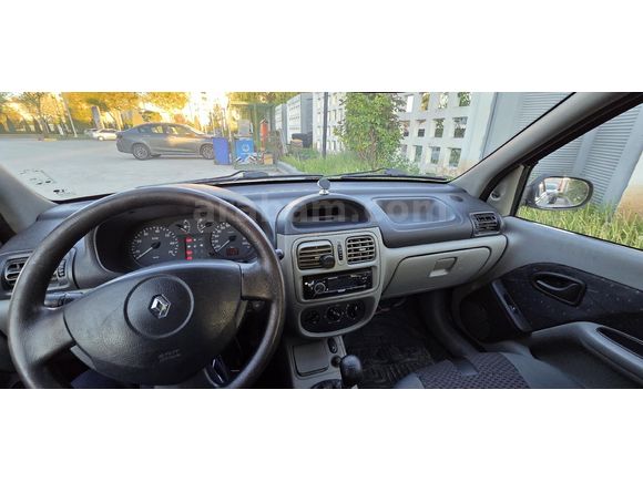 Sahibinden Renault Clio 1.4 Expression 2003 Model