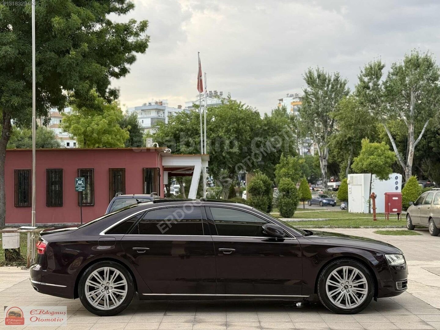 Galeriden Audi A8 3.0 TDI Quattro Long 2014 Model Antalya 390.000 km Kırmızı 3