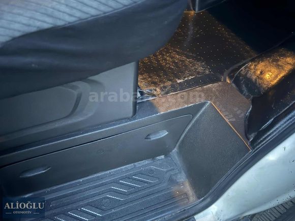 TAMAMINA YAKIN KREDİ 2017 FORD TRANSİT 350 E JUMBO ARA BÖLMELİ