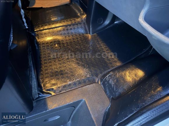 TAMAMINA YAKIN KREDİ 2017 FORD TRANSİT 350 E JUMBO ARA BÖLMELİ