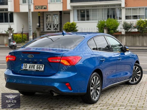 AR-ES MOTORS 2025 ÇIKIŞLI FORD FOCUS 1.5 ECOBLUE TİTANİUM X