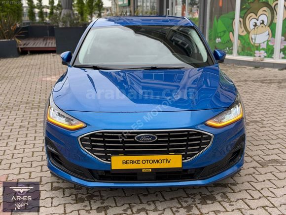 AR-ES MOTORS 2025 ÇIKIŞLI FORD FOCUS 1.5 ECOBLUE TİTANİUM X