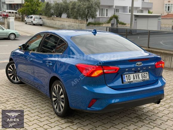 AR-ES MOTORS 2025 ÇIKIŞLI FORD FOCUS 1.5 ECOBLUE TİTANİUM X