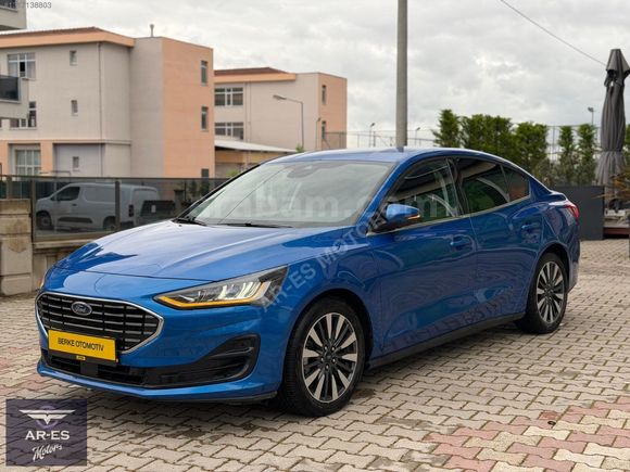 AR-ES MOTORS 2025 ÇIKIŞLI FORD FOCUS 1.5 ECOBLUE TİTANİUM X
