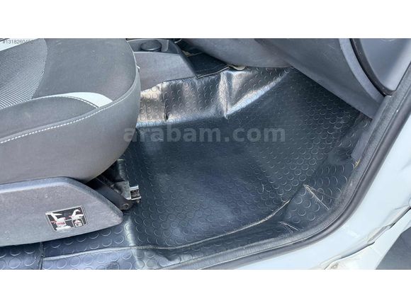 TEMİZ BAKIMLI MASRAFSIZ EXTREME KREDİ KARTINA 12 TAKSİT