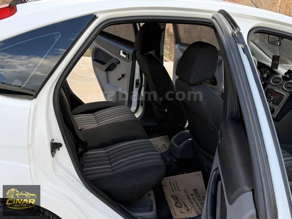ÇINAR AUTO'DAN HATASIZ DENGİN FOCUS DÜŞÜK KM