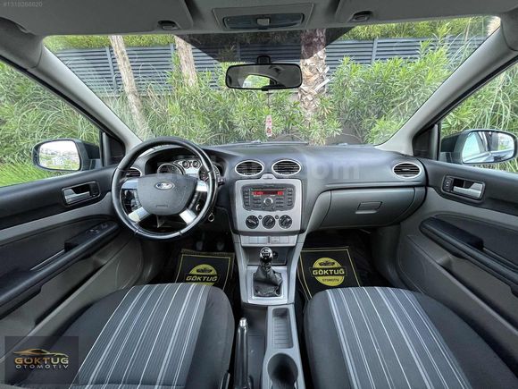 - 145 KM DE 2011 MODEL FORD FOCUS