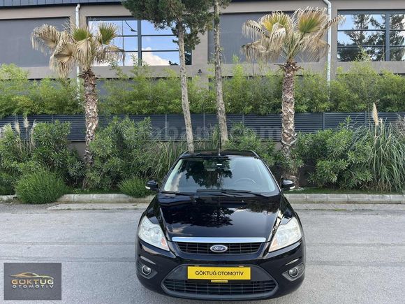 - 145 KM DE 2011 MODEL FORD FOCUS