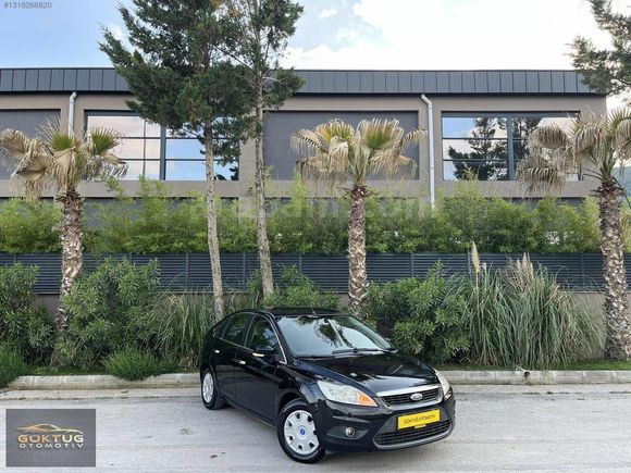 - 145 KM DE 2011 MODEL FORD FOCUS
