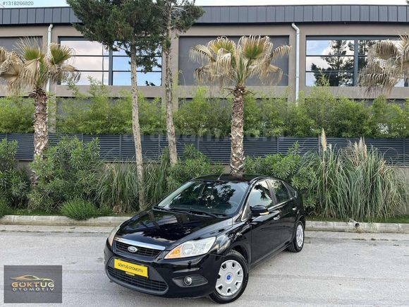 - 145 KM DE 2011 MODEL FORD FOCUS