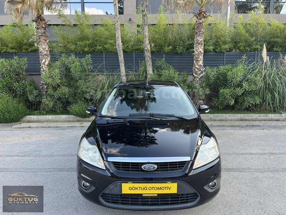 - 145 KM DE 2011 MODEL FORD FOCUS