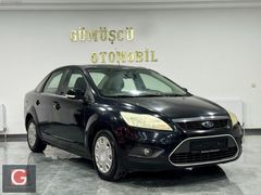 GÜMÜŞCÜ-2011 FOCUS COMFORT 1.6 OTOMATİK -120.000KM'DE-DEĞİŞENSİZ