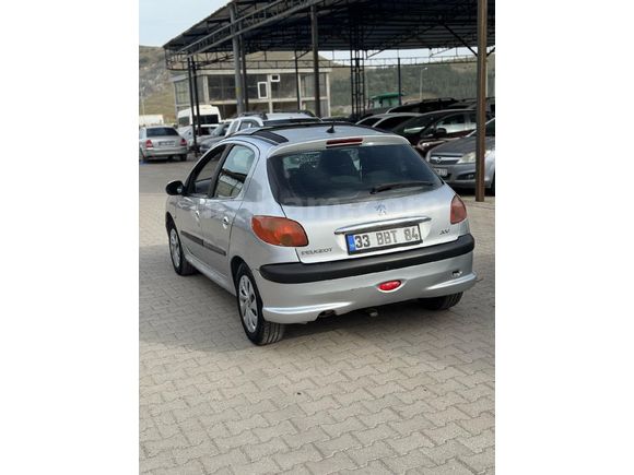 Sahibinden Peugeot 206 1.4 XT 2004 Model