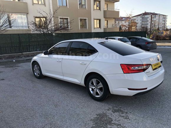 Galeriden Skoda SuperB 1.4 TSI Active 2016 Model Erzurum