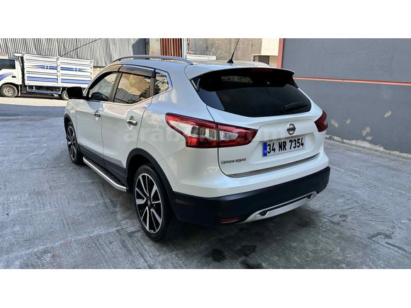 Sahibinden Nissan Qashqai 1.6 dCi Platinum Premium Pack 2015 Model 