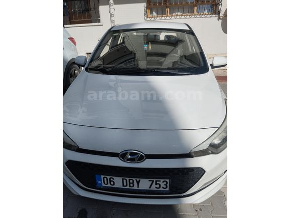 Sahibinden Hyundai i20 1.4 CRDi Jump 2017 Model  185.000 km Beyaz