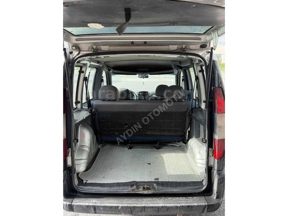 1.9 DİZEL TURBOLU TEMİZ BAKIMLI ORJİNAL DOBLO