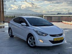 2011 MODELHYUNDAİ ELENTRA HATASIZ TERTEMİZ EN DOLUSU İÇİ KIRMIZI