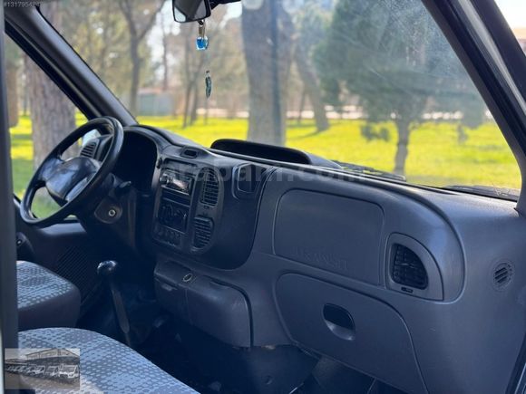 ŞENTÜRK'TEN 2003 MODEL KLİMALI MASRAFSIZ 5+1 280S CAMLI VAN