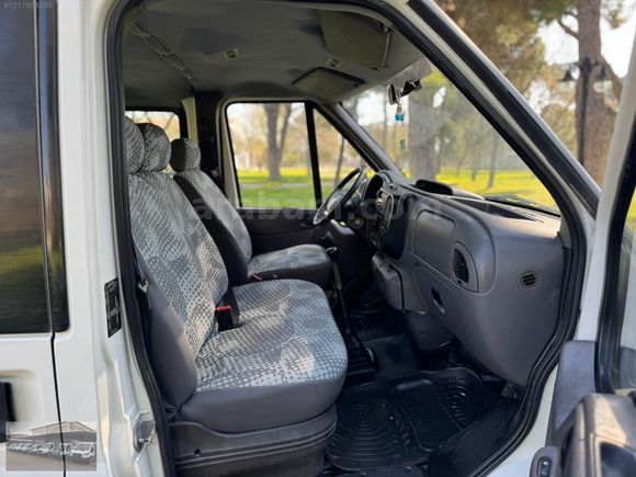 ŞENTÜRK'TEN 2003 MODEL KLİMALI MASRAFSIZ 5+1 280S CAMLI VAN