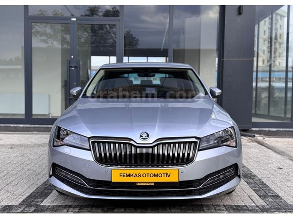 2019 1.6 TDI DSG HATASIZ DEĞİŞENSZ DÜŞÜK KM PREMİUM SKODA SUPERB