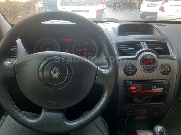 Sahibinden Renault Megane 1.6 Dynamique 2004 Model