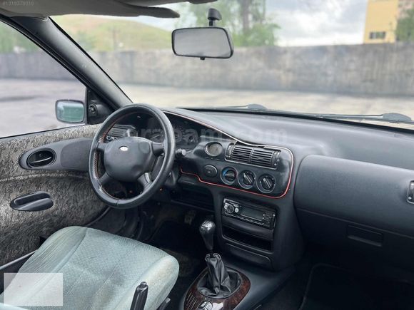 1997 ESCORT1.6 16V Ghia