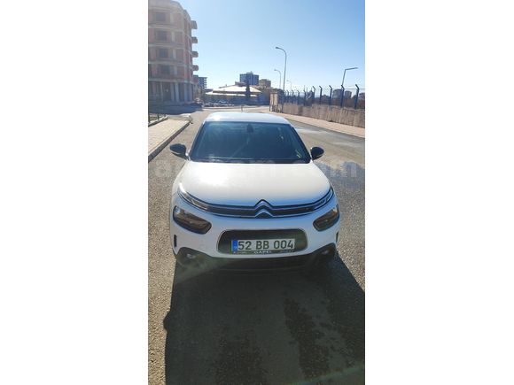 Sahibinden Citroen C4 Cactus 1.2 PureTech Shine 2018 Model  79.000 km Beyaz