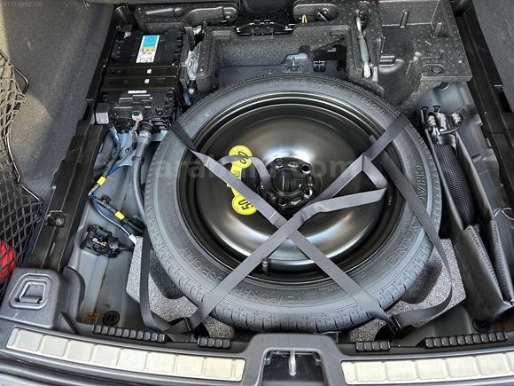 XC60 2.0 B5 MİLD HYBRİD PLUS DARK AWD - BOYASIZ -%20 KDVLİ